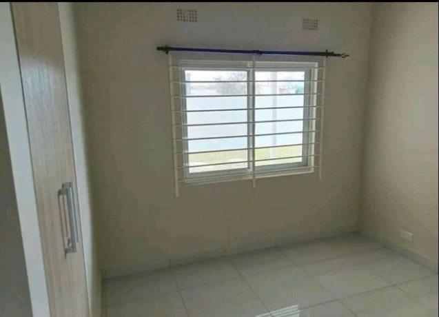 modern-3-bedroom-house-for-sale-in-meanwood-ibex-big-6