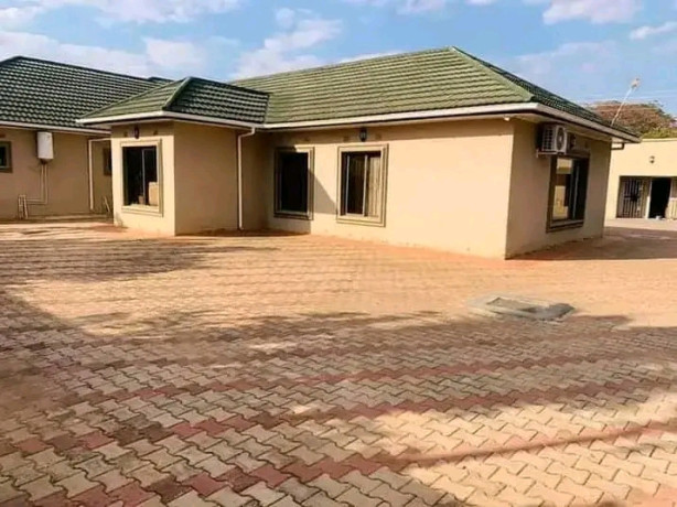 4-bedroom-house-for-sale-in-ibex-meanwood-big-1