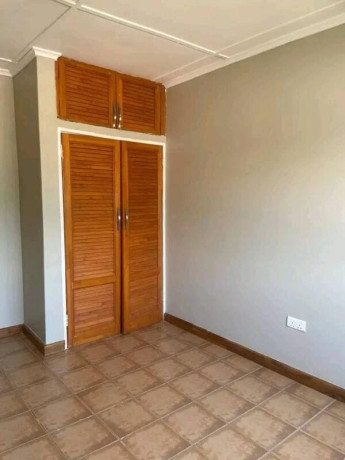 2-bedroom-flat-for-rent-in-ibex-hill-big-3