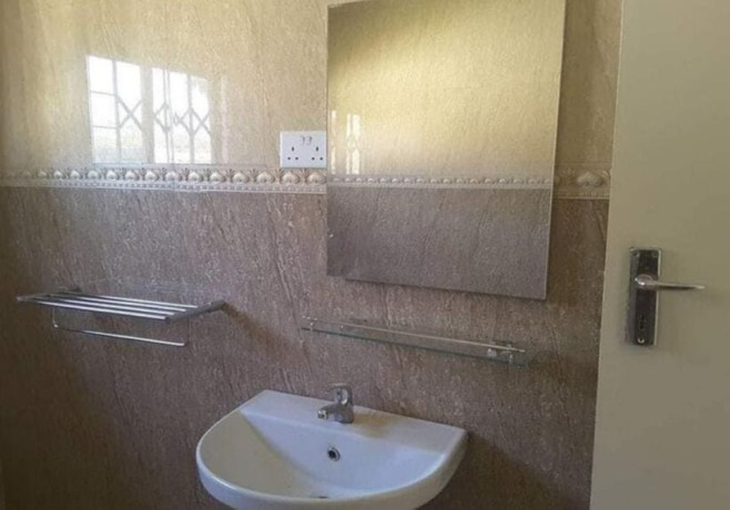 3-bedroom-house-for-rent-in-chilanga-big-3