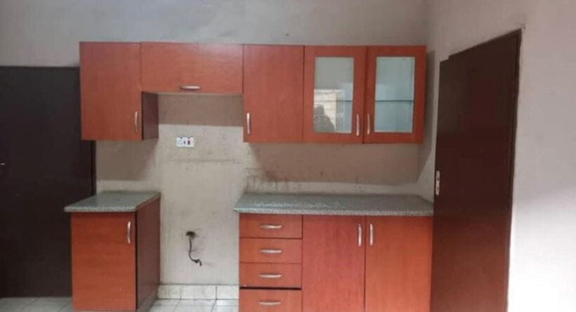 neat-and-modern-3-bedroom-house-for-rent-in-avondale-big-1