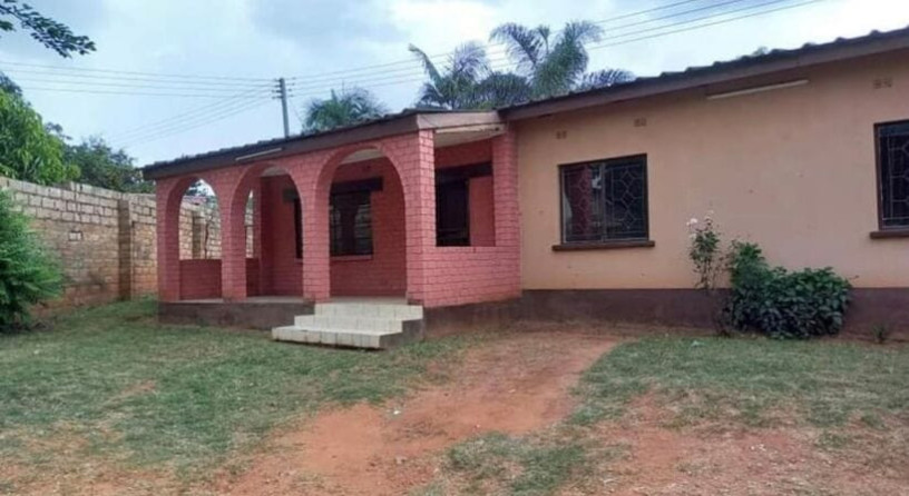 neat-and-modern-3-bedroom-house-for-rent-in-avondale-big-3