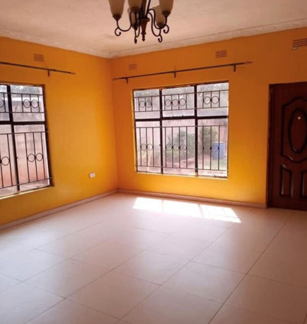 2-bedroom-flat-for-rent-in-avondale-big-1