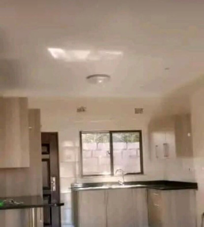 3-bedroom-flats-for-rent-in-avondale-big-5