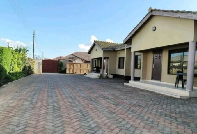 3-bedroom-flats-for-rent-in-avondale-big-0