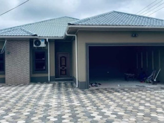 3-bedroom-flat-for-rent-in-ibex-meanwood