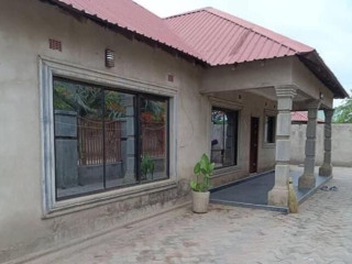 3-bedroom-house-for-sale-in-barlastone