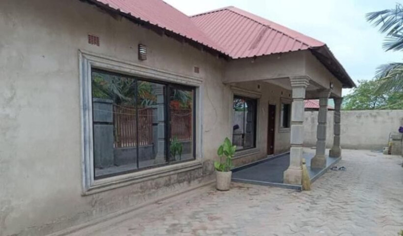 3-bedroom-house-for-sale-in-barlastone-big-0