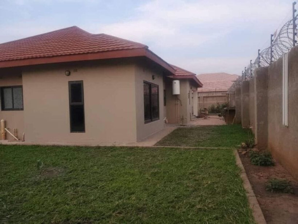 3-bedroom-flats-for-rent-in-ibex-meanwood-big-7