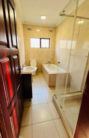 3-bedroom-flat-for-rent-in-meanwood-ibex-big-1