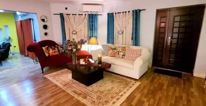 4-bedroom-house-for-sale-in-roma-big-2