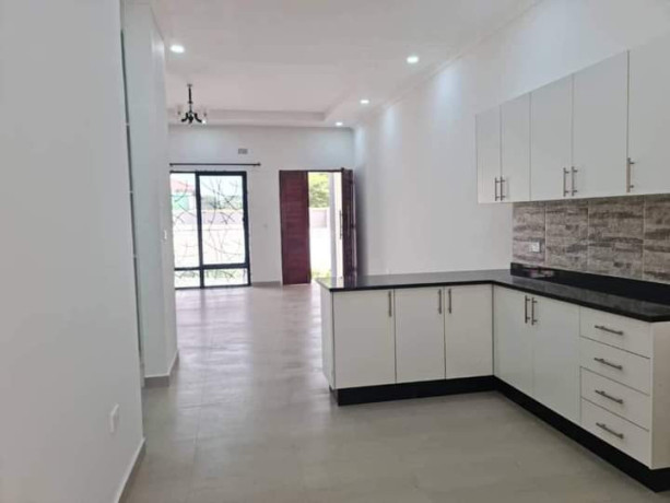 2-bedroom-apartment-for-rent-in-ibex-hill-big-3