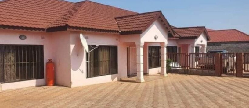 3-bedroom-flat-for-rent-in-ibex-hill-big-5