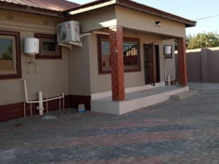 3-bedroom-flat-for-rent-in-chalala
