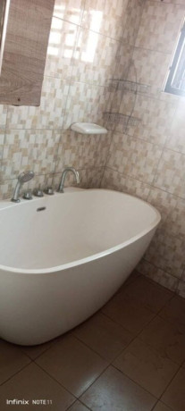 3-bedroom-flat-for-rent-in-chalala-big-4