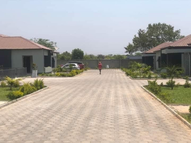 3-bedroom-house-for-rent-in-waterfalls-big-5