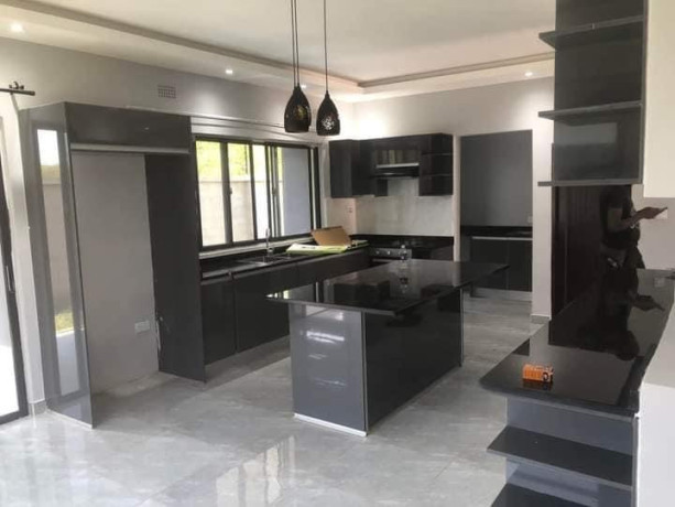 3-bedroom-house-for-rent-in-waterfalls-big-2