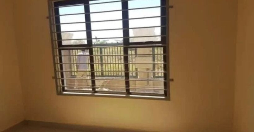 2-bedroom-flats-for-sale-in-meanwood-kwamwena-big-3