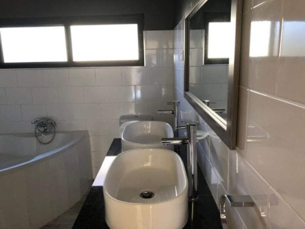 3-bedroom-house-for-rent-in-ibex-hill-big-4