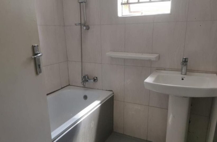 2-bedroom-flat-for-rent-in-chalala-big-0