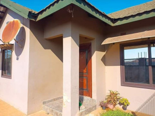 3-bedroom-flat-for-rent-in-chalala