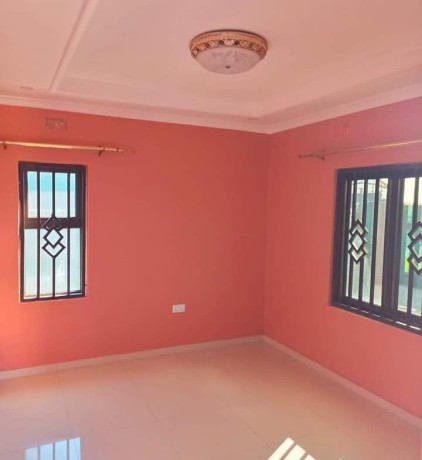 3-bedroom-flat-for-rent-in-chalala-big-9