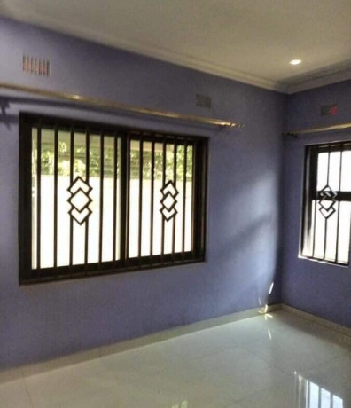 3-bedroom-flat-for-rent-in-chalala-big-1