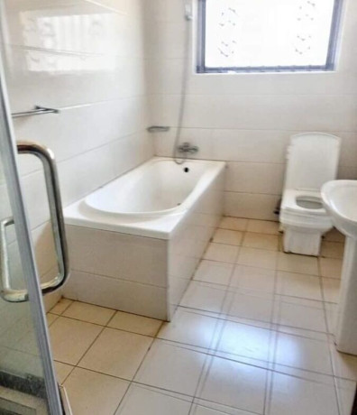 3-bedroom-flat-for-rent-in-chalala-big-3