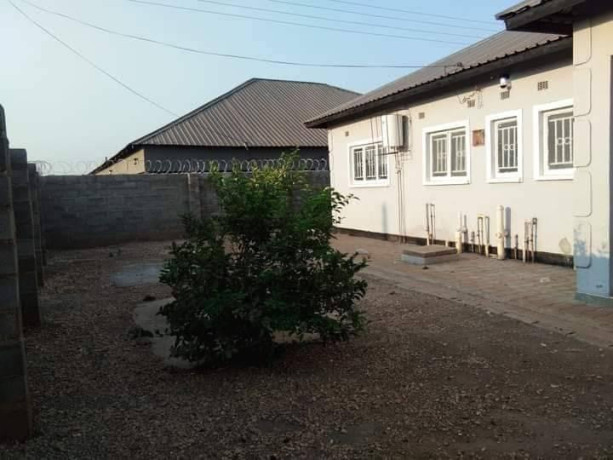 3-bedroom-flat-for-rent-in-chalala-big-6