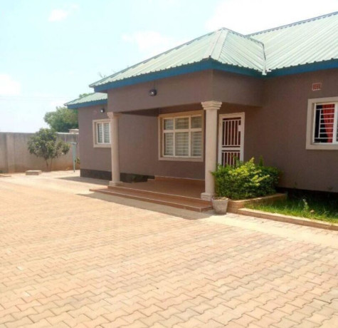 2-bedroom-flat-for-rent-in-chalala-big-0