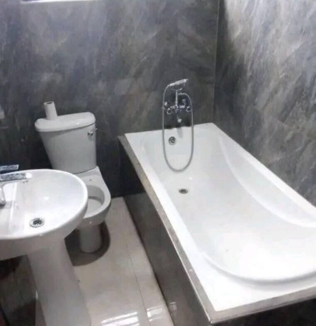 2-bedroom-flat-for-rent-in-chalala-big-3