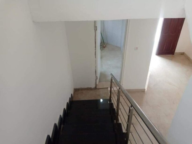 3-bedroom-flat-for-rent-in-ibex-hill-big-6