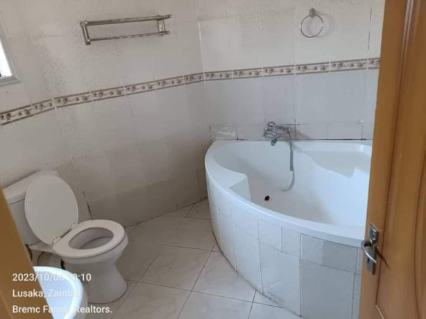 3-bedroom-house-for-rent-in-ibex-hill-big-4