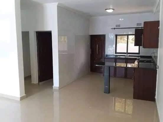 2-bedroom-flat-for-rent-in-ibex-hill-big-5