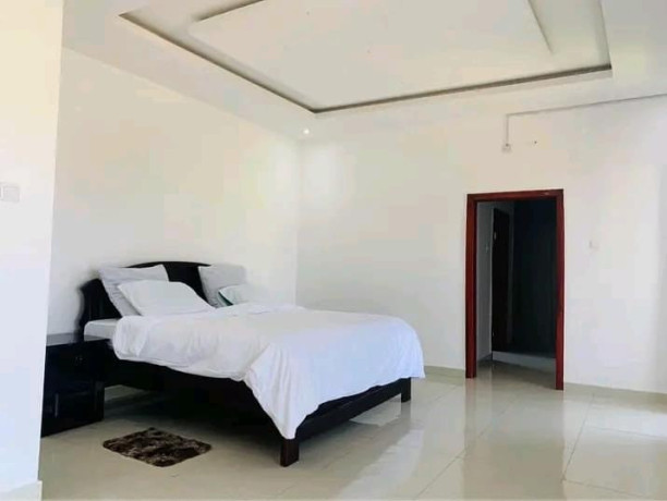 4-bedroom-house-for-rent-in-ibex-hill-big-9