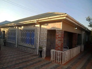 3-bedroom-house-for-rent-in-chamba-valley