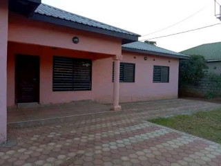 3-bedroom-flat-for-rent-in-woodlands-chalala