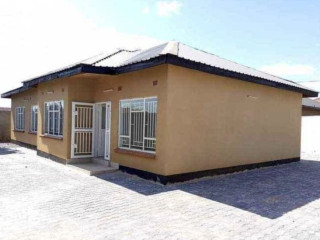3-bedroom-flat-for-rent-in-chalala