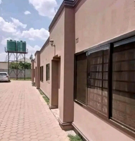 2-bedroom-flat-for-rent-in-chalala-big-0