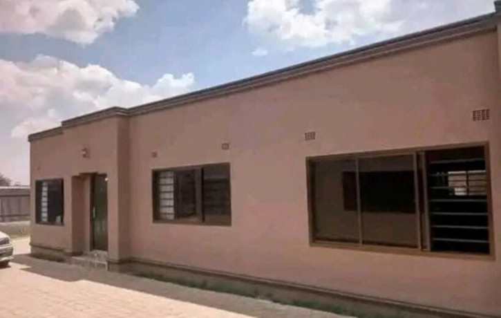 2-bedroom-flat-for-rent-in-chalala-big-1