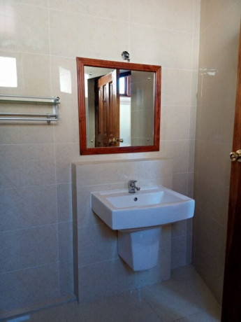 3-bedroom-flat-for-rent-in-kabulonga-big-7