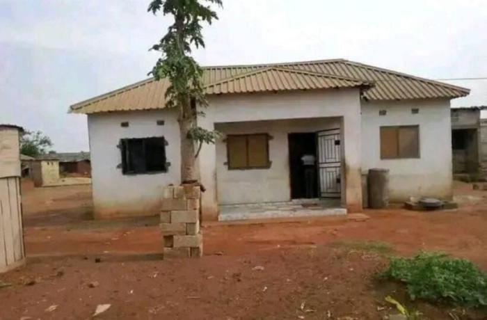 2-bedroom-house-for-sale-in-chalala-big-2