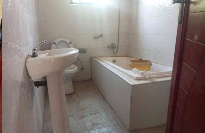 2-bedroom-flat-for-rent-in-chalala-big-3