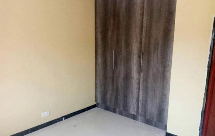 2-bedroom-flat-for-rent-in-chalala-big-2