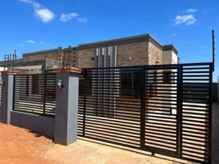 3-bedroom-flat-for-rent-in-chamba-valley