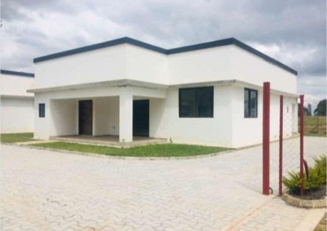 neat-and-modern-3-bedroom-house-for-sale-in-lilayi-big-6
