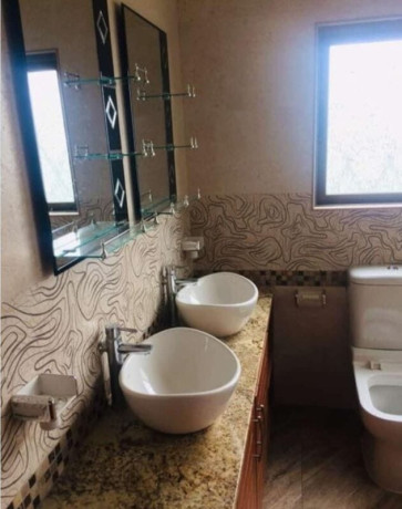 neat-and-modern-3-bedroom-house-for-sale-in-lilayi-big-2