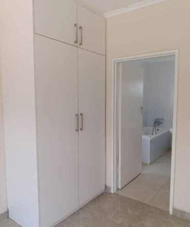 2-bedroom-house-for-rent-in-lilayi-big-2