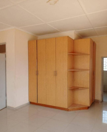 3-bedroom-flat-for-rent-in-lilayi-big-2
