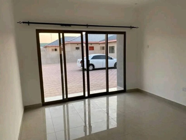 1-bedroom-flat-for-rent-in-lilayi-big-1